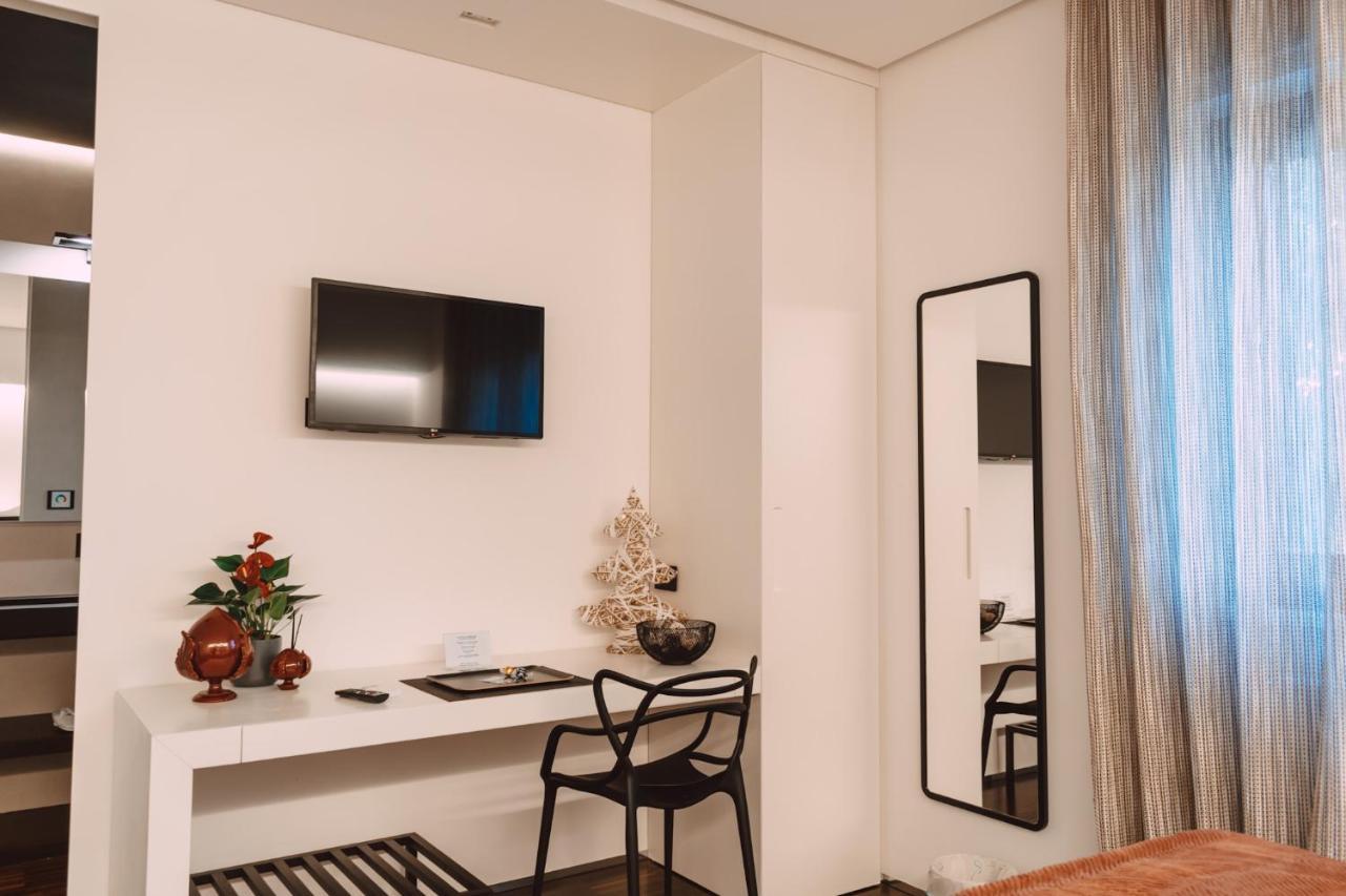 Viale Dei Lecci - Luxury Rooms ฟรานกาวิลลา ฟอนตานา ภายนอก รูปภาพ